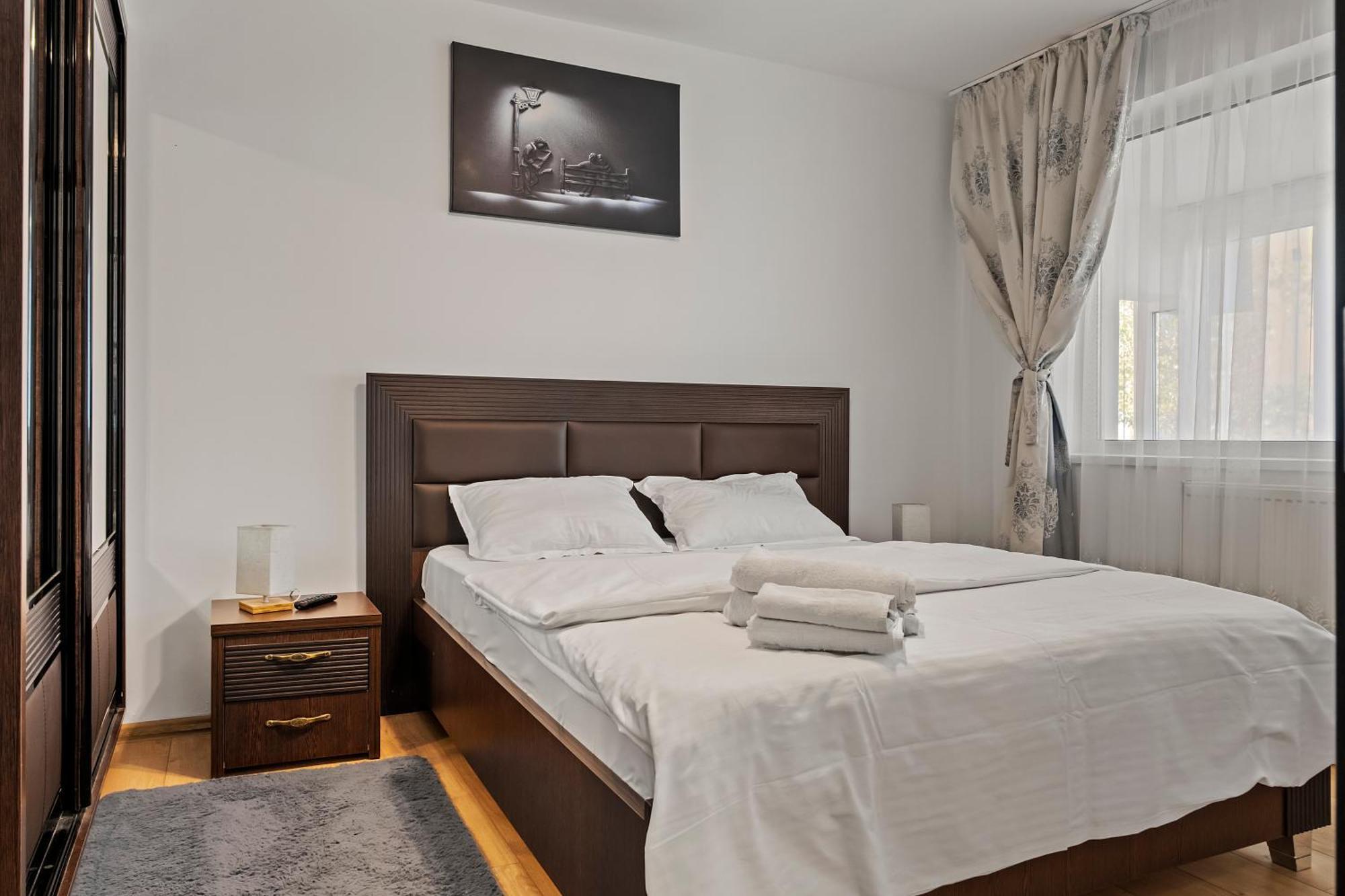 Apartament De Lux Drumul Taberei Bucarest Esterno foto