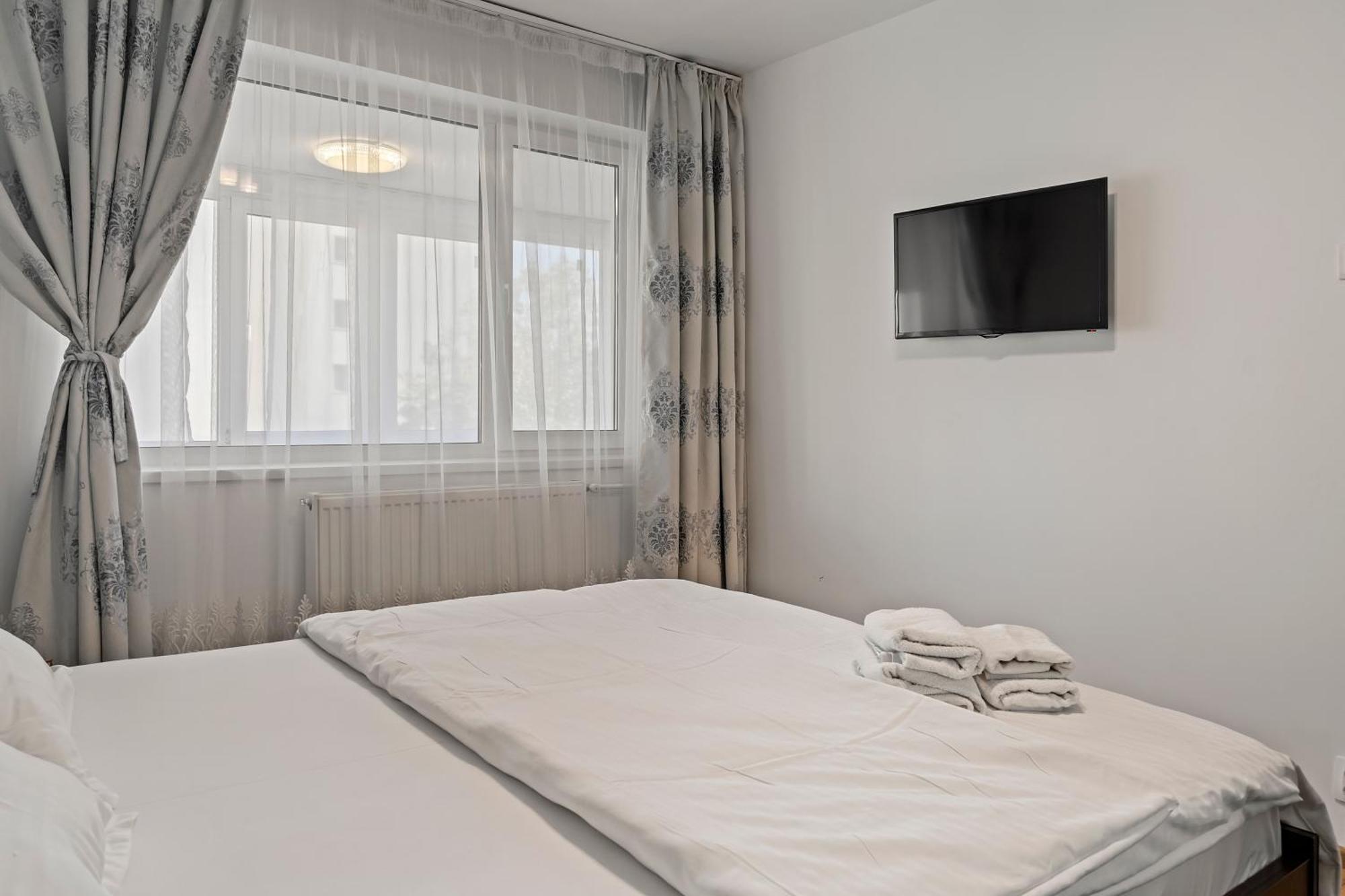 Apartament De Lux Drumul Taberei Bucarest Esterno foto