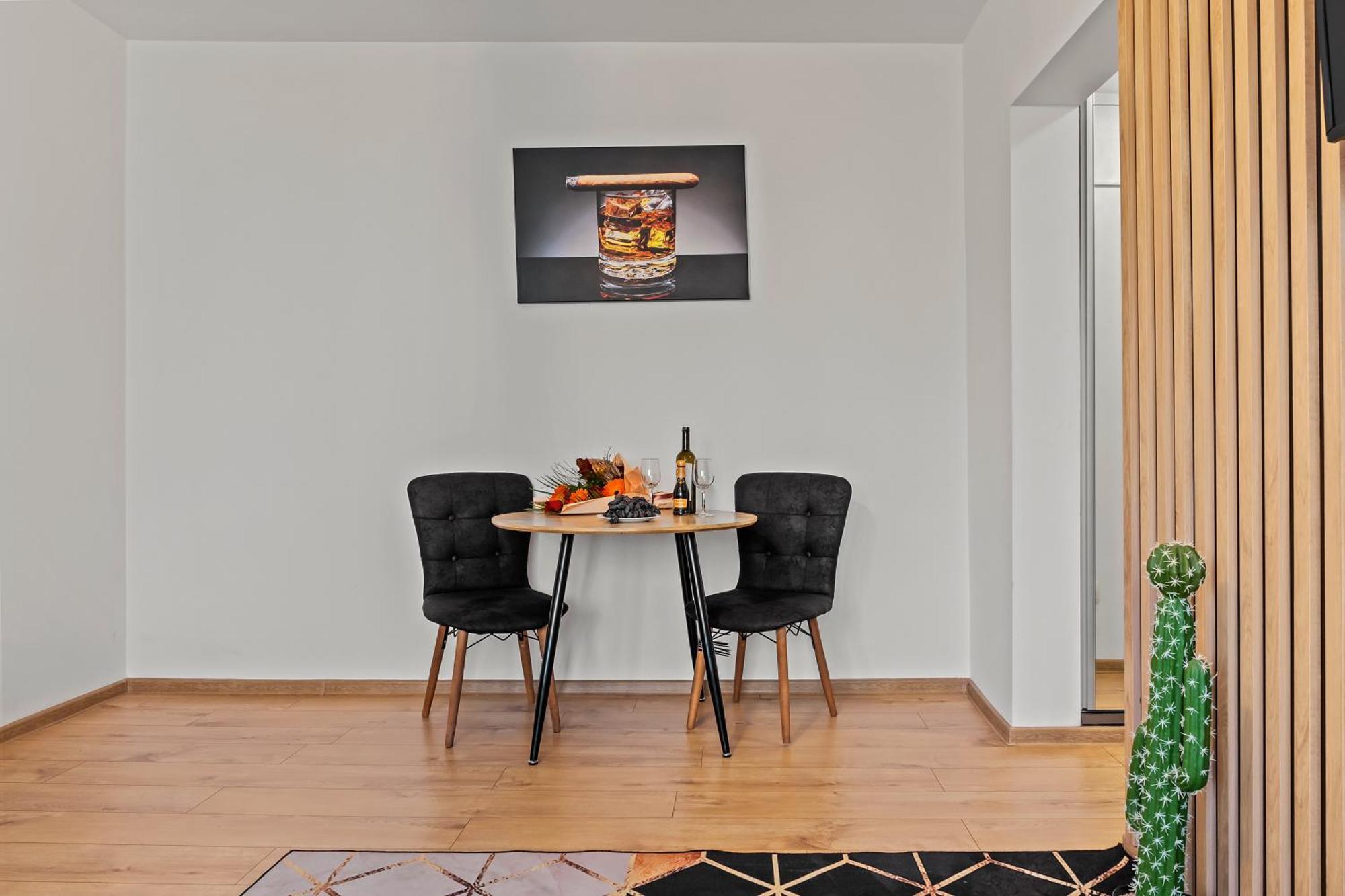 Apartament De Lux Drumul Taberei Bucarest Esterno foto